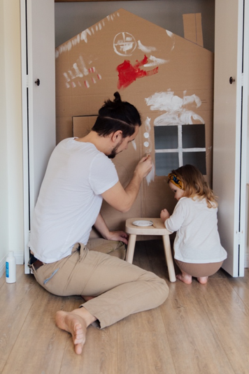 father and child building image